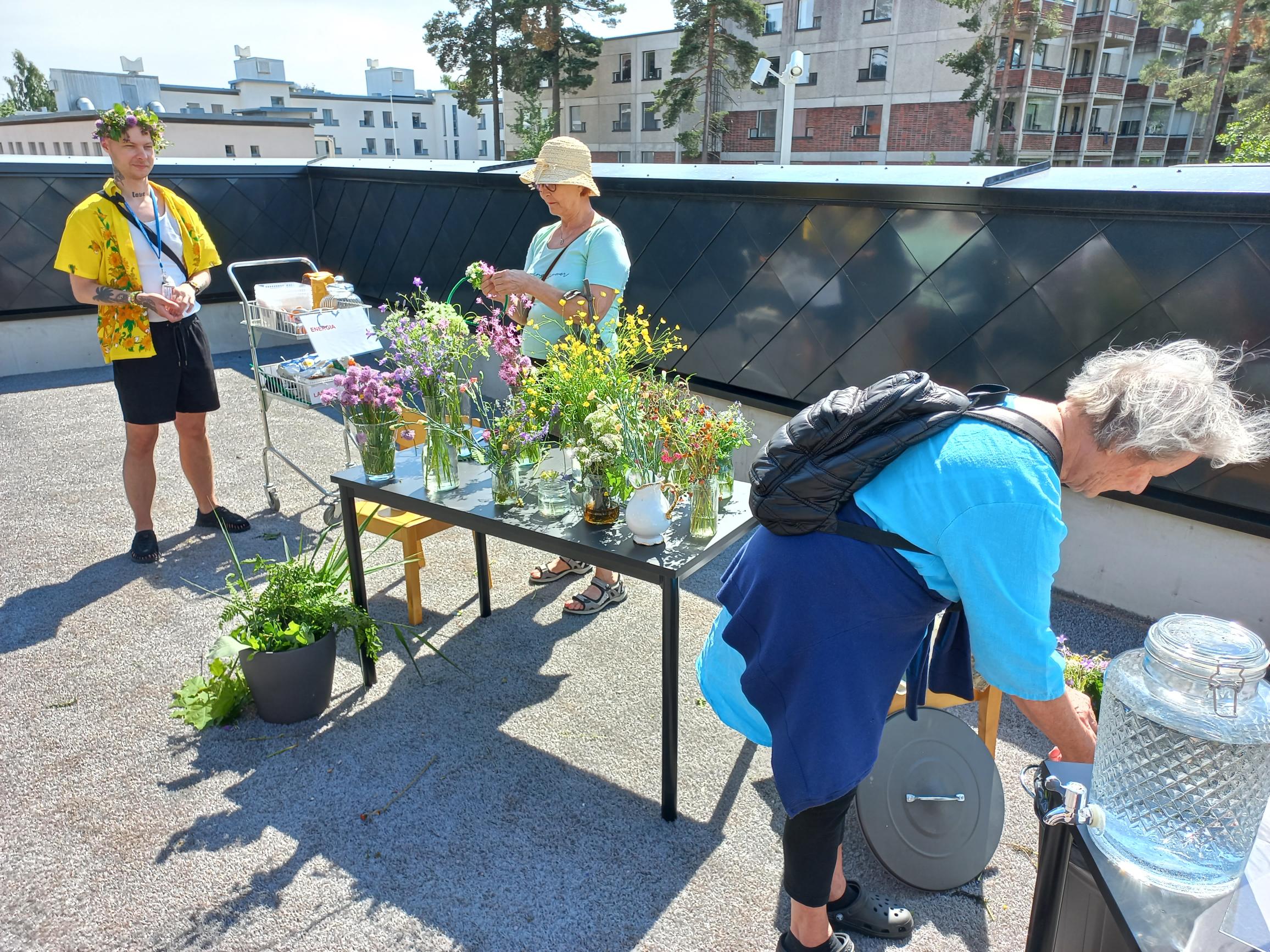 Vuxnas gårdfredag — Lippulaivan kirjasto, Espoo