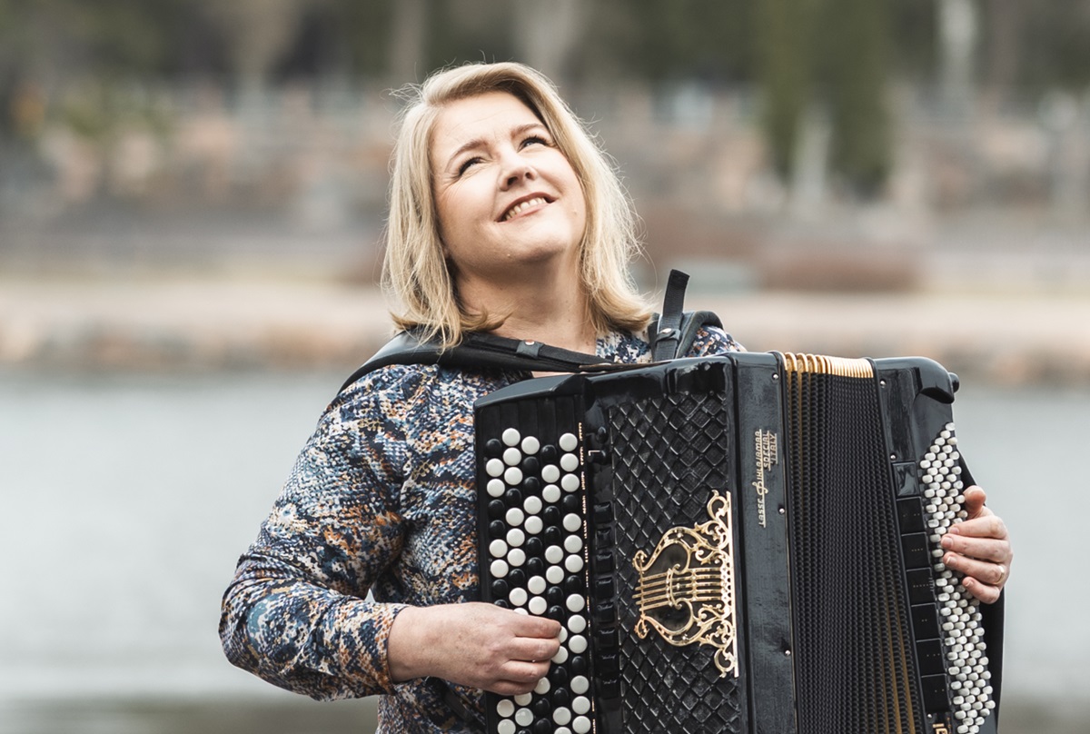 Lauletaan yhdessä - Mari Kätkä